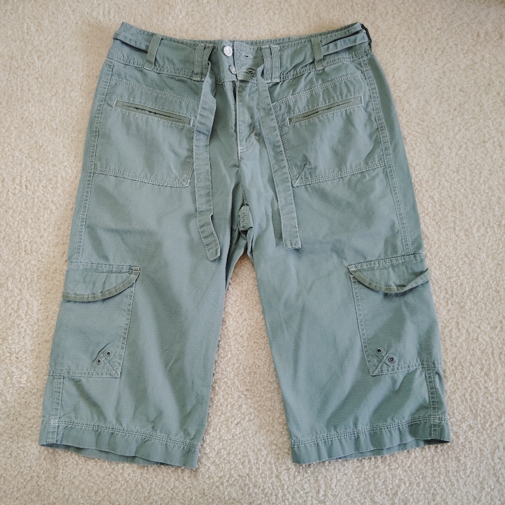 Gloria Vanderbilt Green Capri Pants